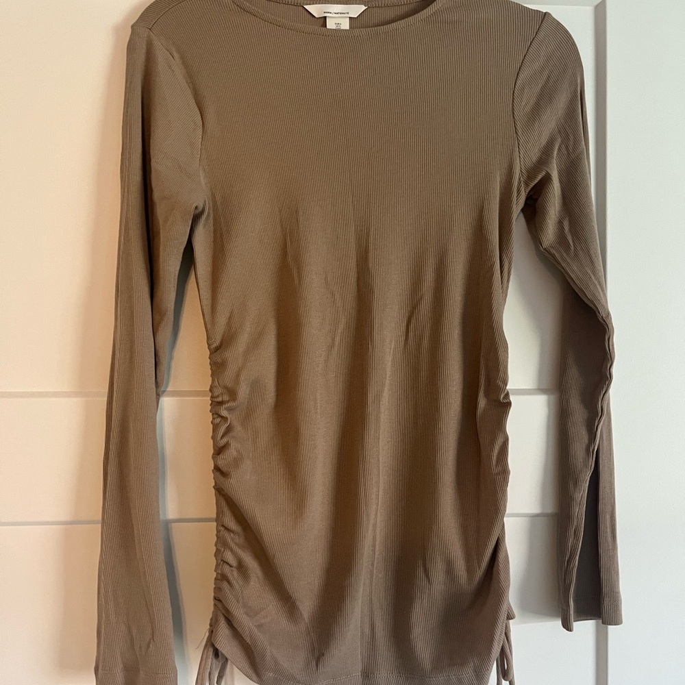 H&M Brown Ruched maternity top